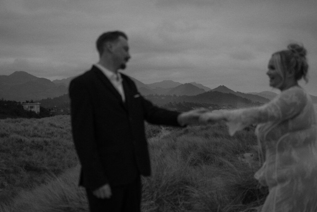 oregon coast elopement